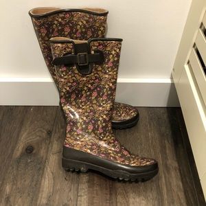 Size 7 rain boots